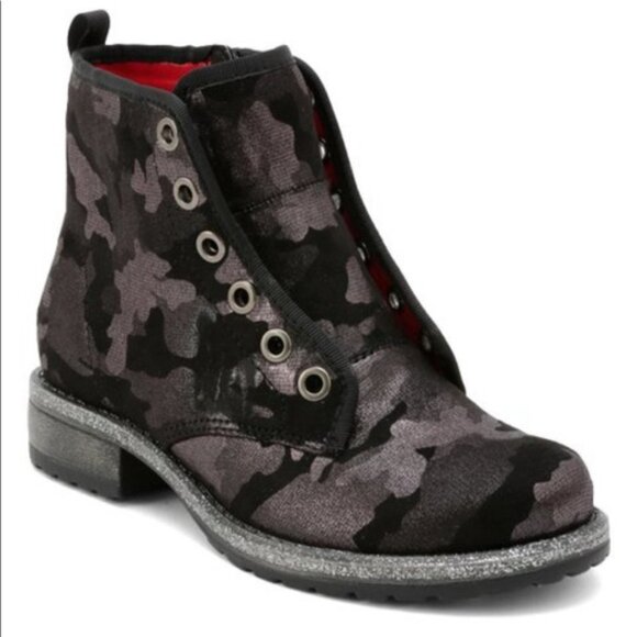 NEW Dolce Vita Girls Shimmery Camo Landis Bootie Sz. 5 - Picture 1 of 4
